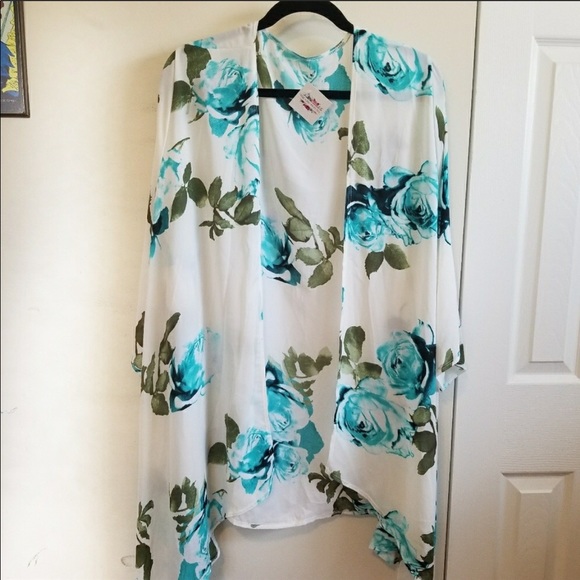 Plus size kimono - Picture 3 of 5